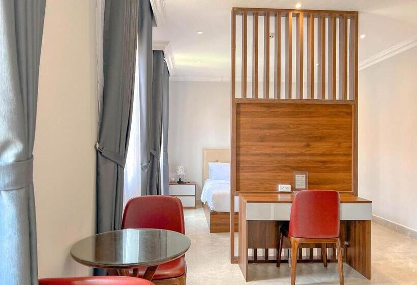 استودیوی لوکس, Linda Hotel   Sunset Town   Phu Quoc