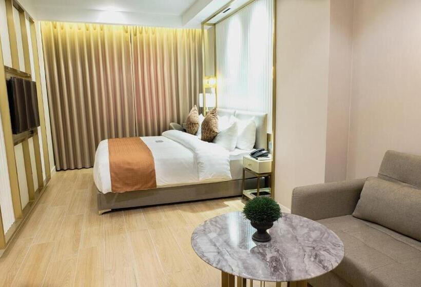 스탠다드 룸 킹사이즈 침대, Uma Hotel And Residences