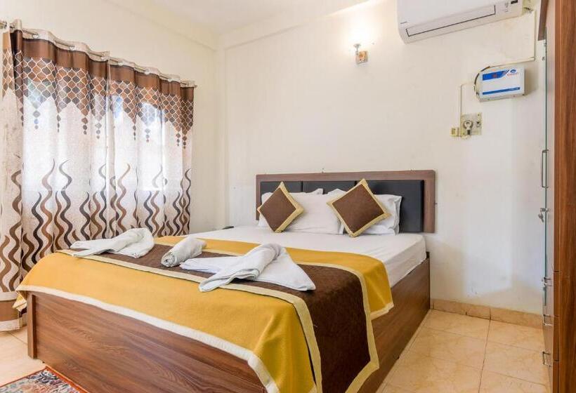 اتاق استاندارد با چشم‌انداز استخر, Grande Ave Maria Resort
