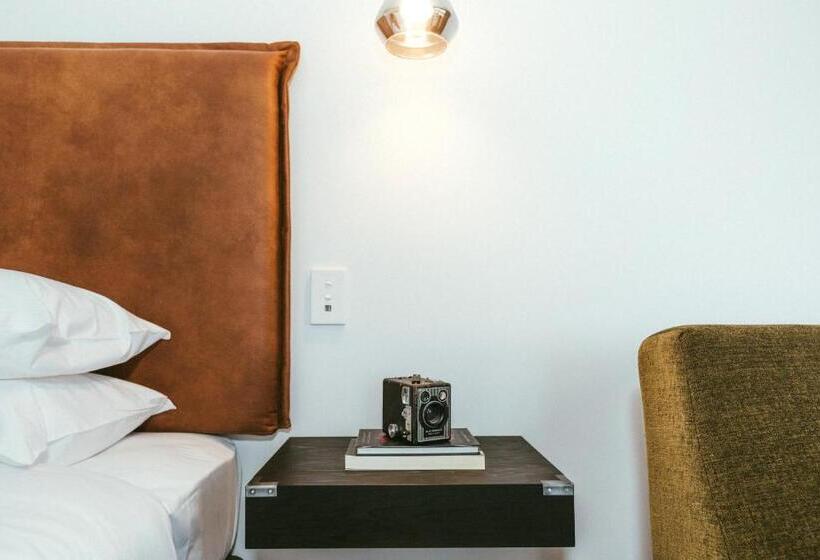 استودیوی استاندارد با چشم‌انداز دریا, Mariner Suites