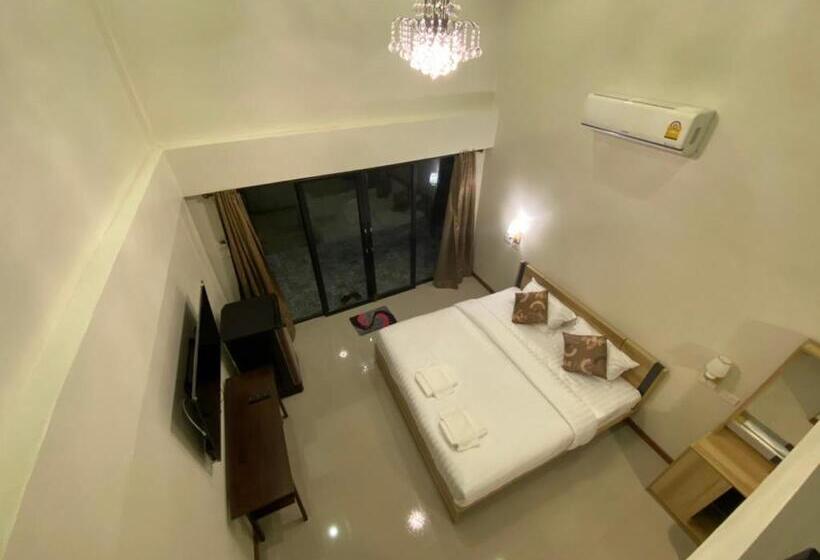 اتاق راحتی سه تخته, Piumsuk Villa