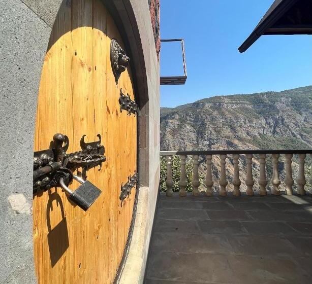 اتاق سوپریور, Harsnadzor Eco Resort