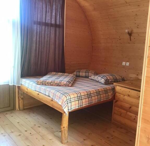 اتاق استاندارد چهارنفره با چشم‌انداز باغ, Harsnadzor Eco Resort
