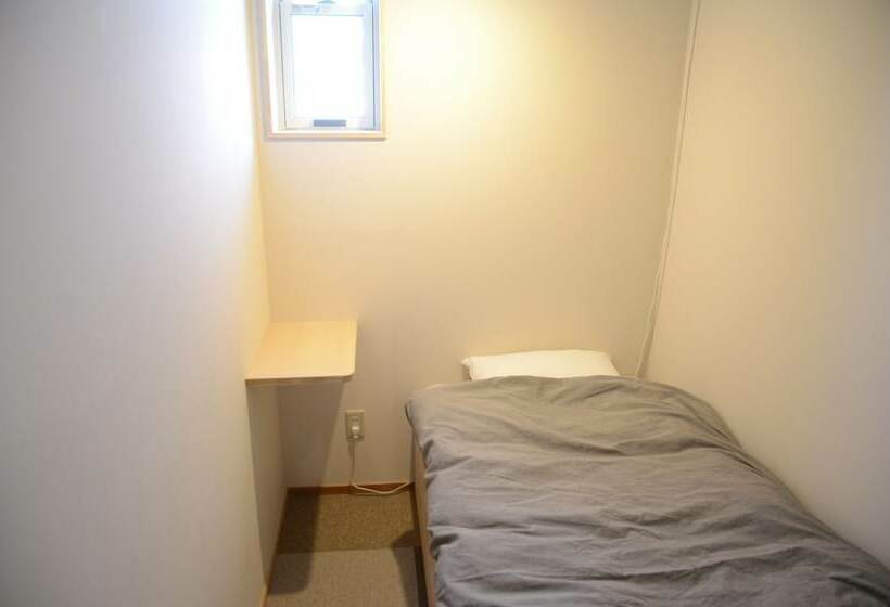 اتاق استاندارد یک نفره, Sai No Tsuno Guest House