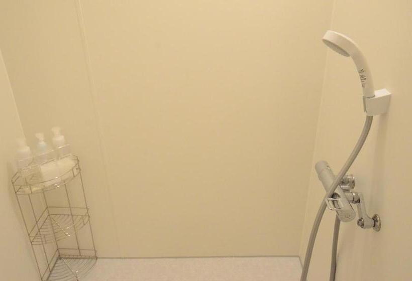 اتاق اکونومی یک تخته, Sai No Tsuno Guest House