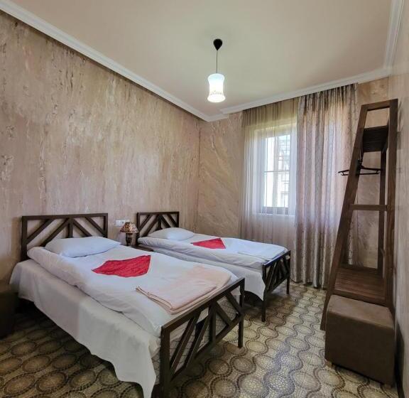 اتاق سوپریور, B&b Odzun