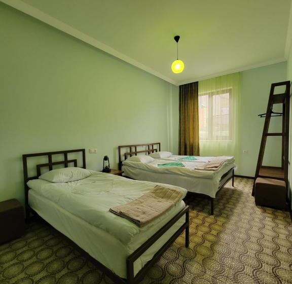 اتاق سوپریور خانوادگی, B&b Odzun