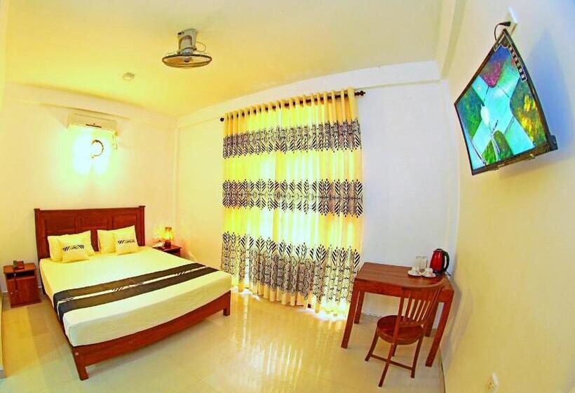 اتاق استاندارد سه نفره, Grand Residence