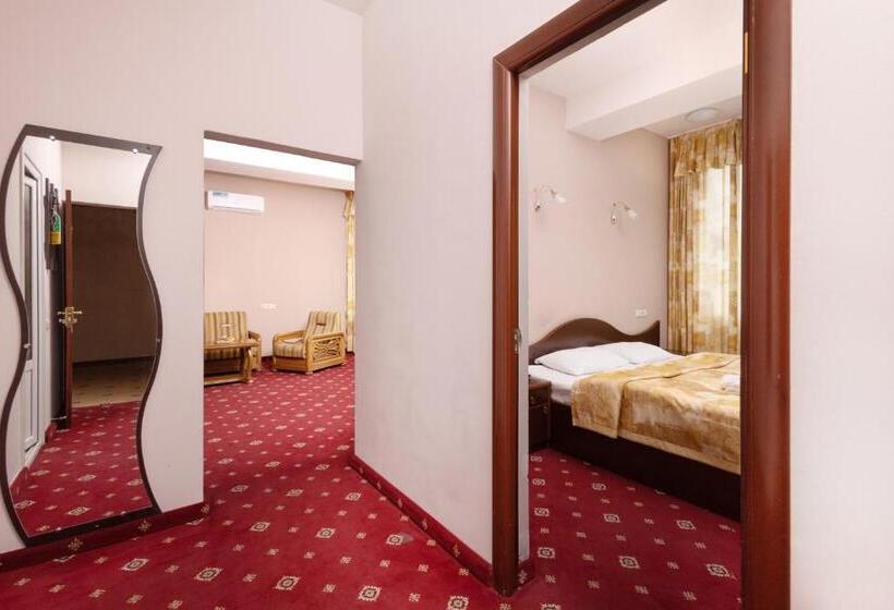 سوییت, Arzni Health Resort