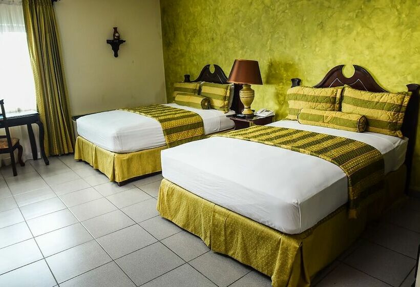 اتاق استاندارد چهار تخته, Victoria