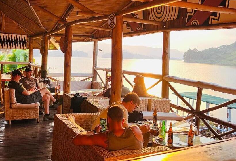 اتاق استاندارد با تخت بزرگ, Lake Bunyonyi Rock Resort