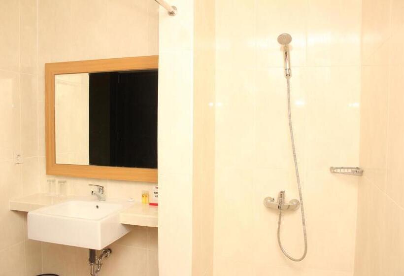 اتاق لوکس, Naka Hotel Kupang