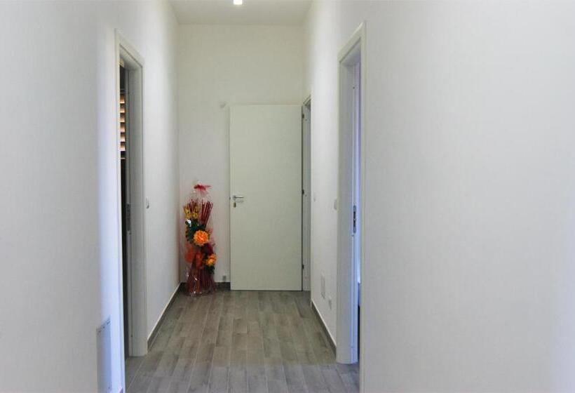 اتاق لوکس با چشم‌انداز دریا, B&b Apollonia