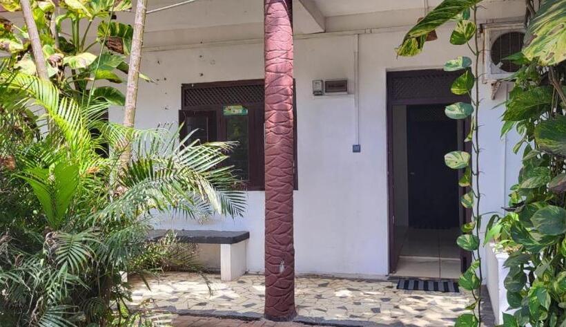 标准间, Arugam Hostel