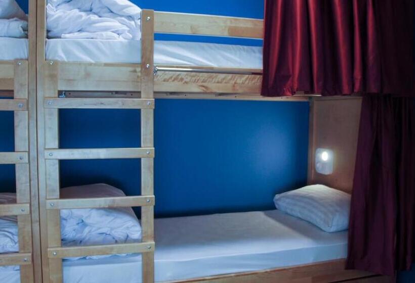 تختخواب در اتاق مشترک, Dream Hostel Odessa