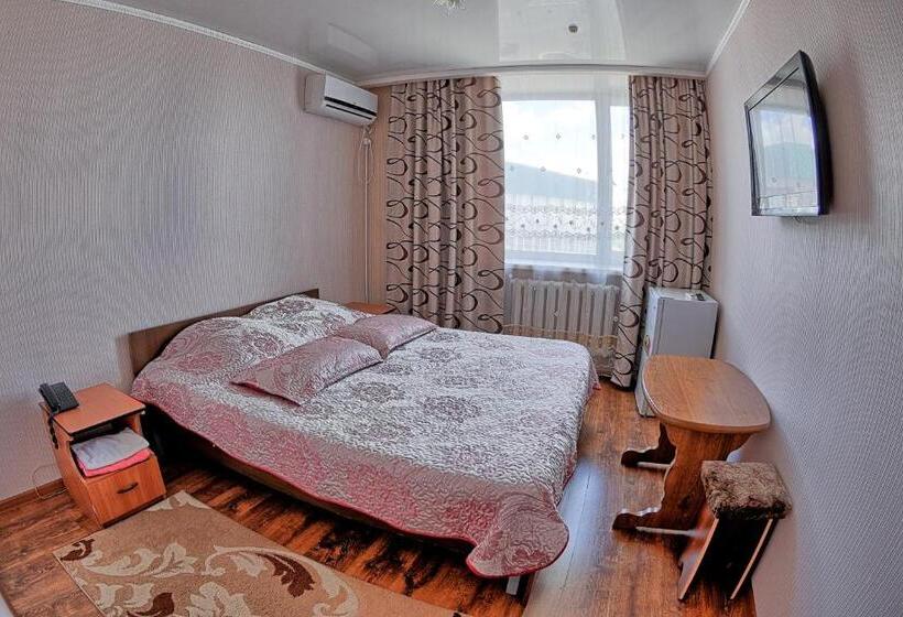 اتاق سوپریور یک تخته, Gostinitsa Tselinnaya