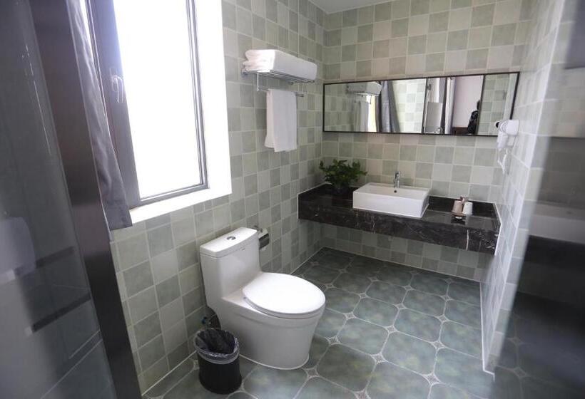 اتاق استاندارد با تخت بزرگ, Time Traveller Hotel   Near The Grass Skyline, Dajingmen, Zhangjiakoubu, 20 Minutes Away From Zhangj