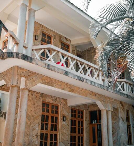 اتاق استاندارد یک نفره, The Paradise In Kilimanjaro