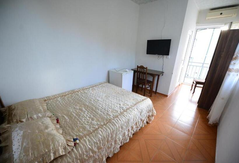 اتاق استاندارد با بالکن و چشم‌انداز دریا, Guest House Imeda