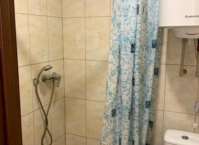 اتاق استاندارد چهار تخته با چشم‌انداز دریا, Guest House Santin