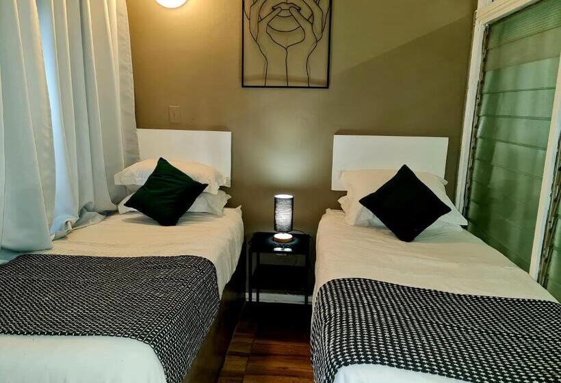 اتاق استاندارد, Overnight Stop Before Kruger National Park
