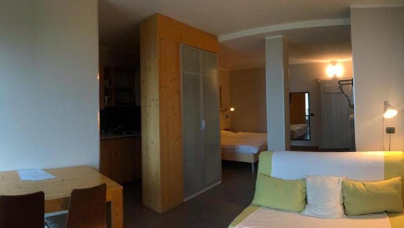 Standard studio with lake view, Bedandbreakfastlagodicomo