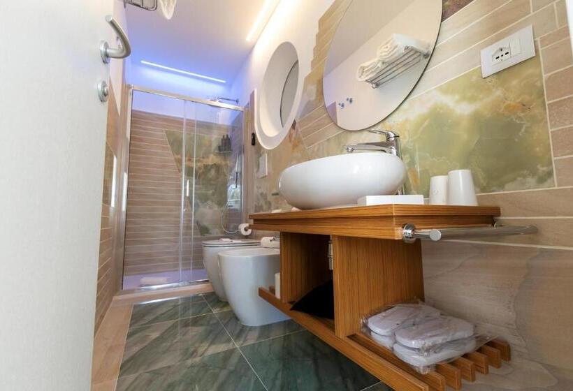 اتاق استاندارد با تخت بزرگ, Maggiano Boutique