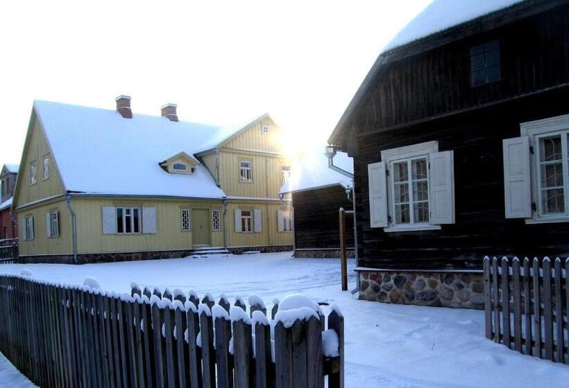 خانه 1 خوابه, Stay At Lithuanian Folk Museum