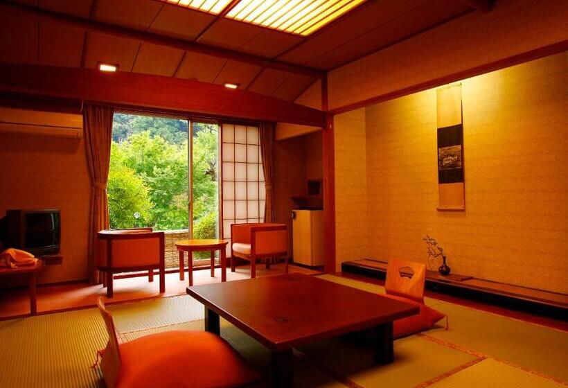 اتاق استاندارد چهار تخته, Sakaya Ryokan Yoshina Onsen