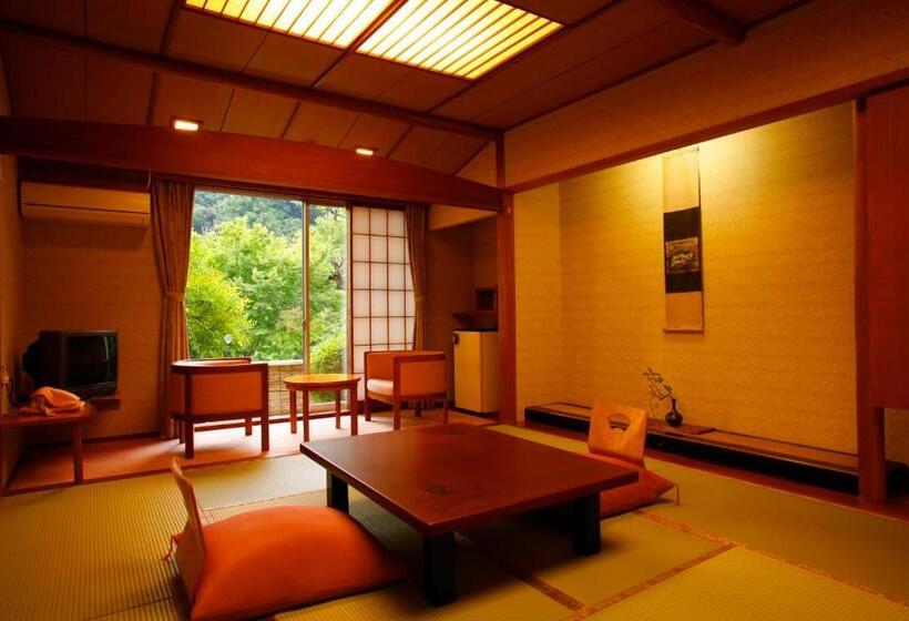 اتاق استاندارد چهار تخته, Sakaya Ryokan Yoshina Onsen
