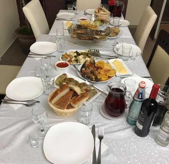 اتاق لوکس خانوادگی, Mia Casa Hotel Yerevan