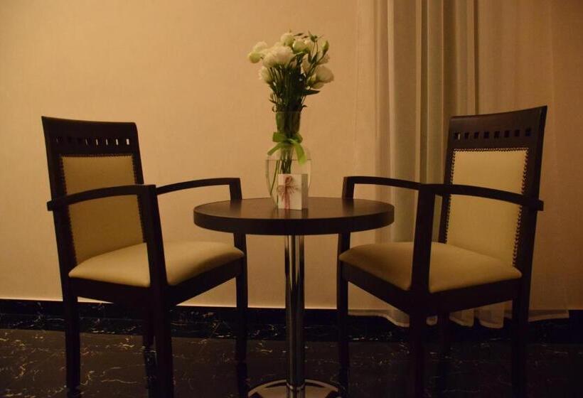 اتاق لوکس خانوادگی, Mia Casa Hotel Yerevan