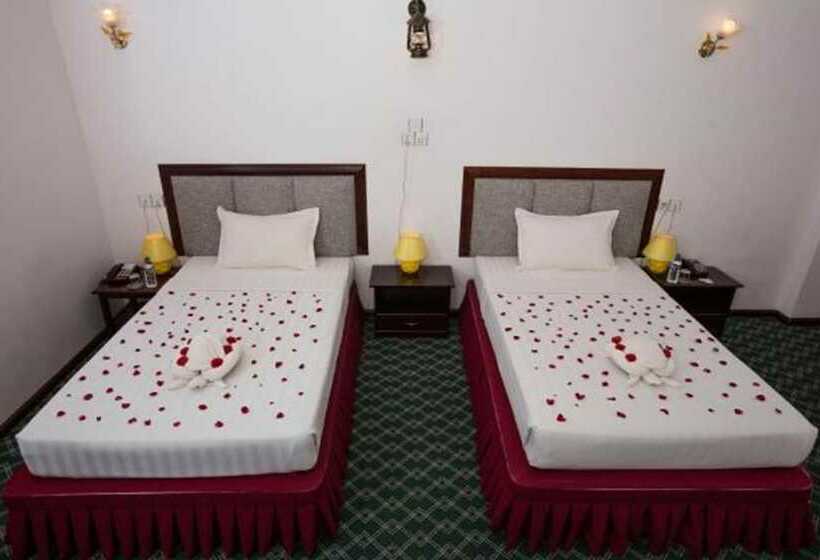 اتاق سوپریور, Thiri Hpa An
