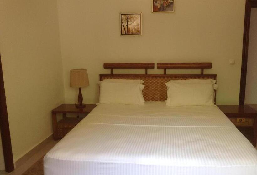 اتاق لوکس, Residencial Ramire Tour