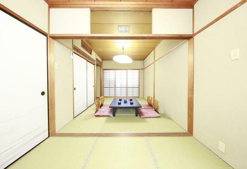 اتاق استاندارد چهار تخته, Yamadaya