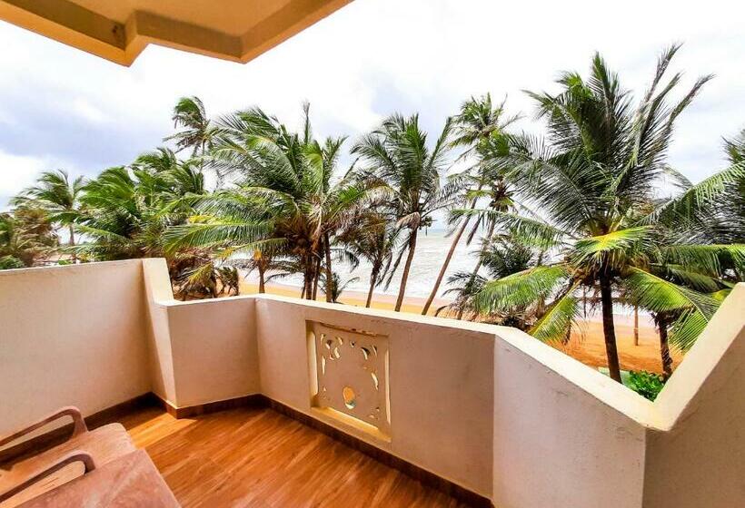 اتاق لوکس با بالکن و چشم‌انداز دریا, Coconut Bay