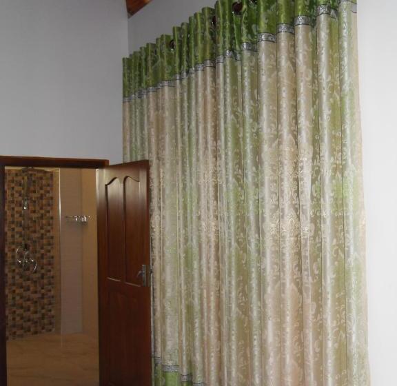 اتاق اکونومی, Bee Nest Bed & Breakfast