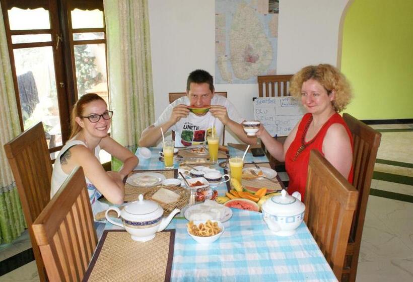 اتاق اکونومی, Bee Nest Bed & Breakfast