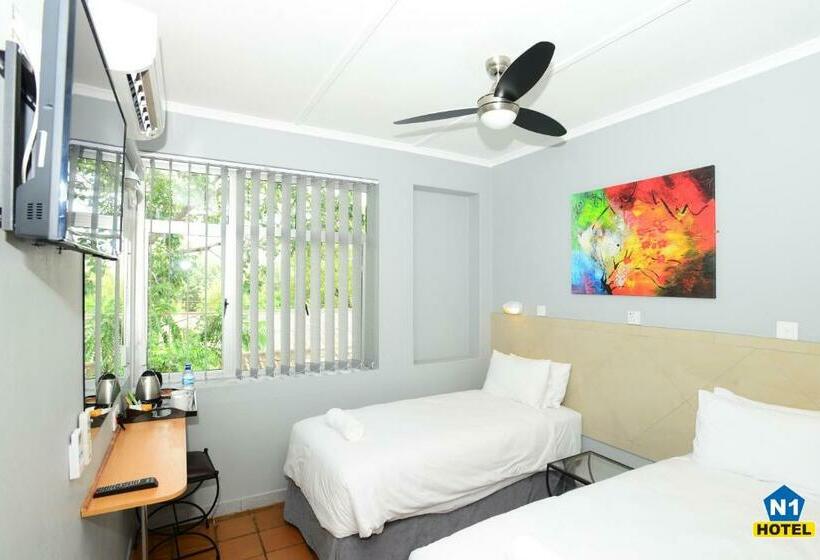 اتاق استاندارد, N1 Hotel & Campsite Victoria Falls