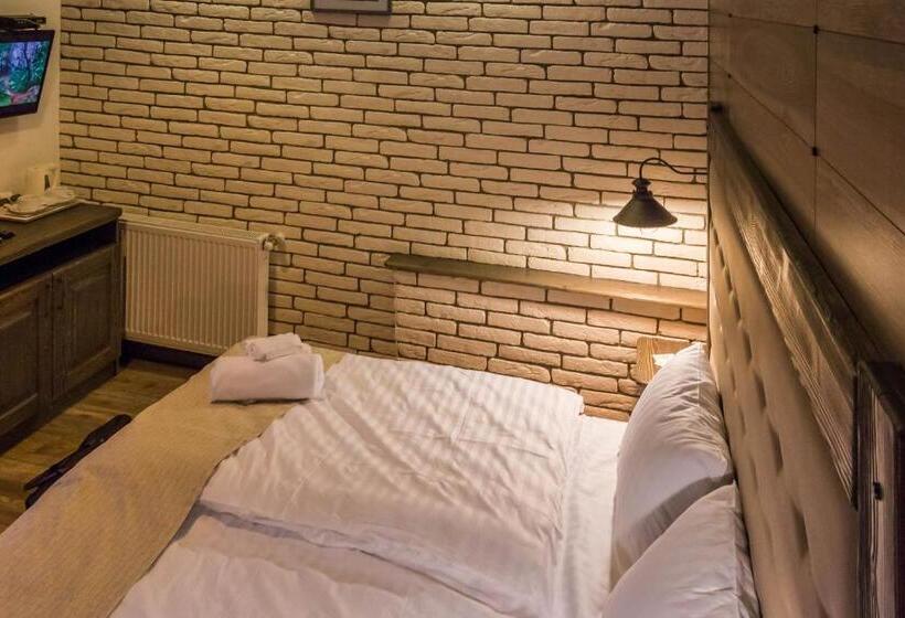 اتاق استاندارد با بالکن, Chalet Crepdechine