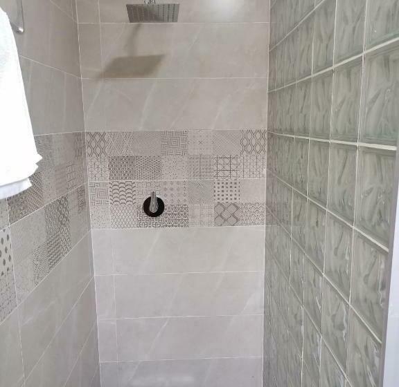 اتاق استاندارد, Hôtel Mandy