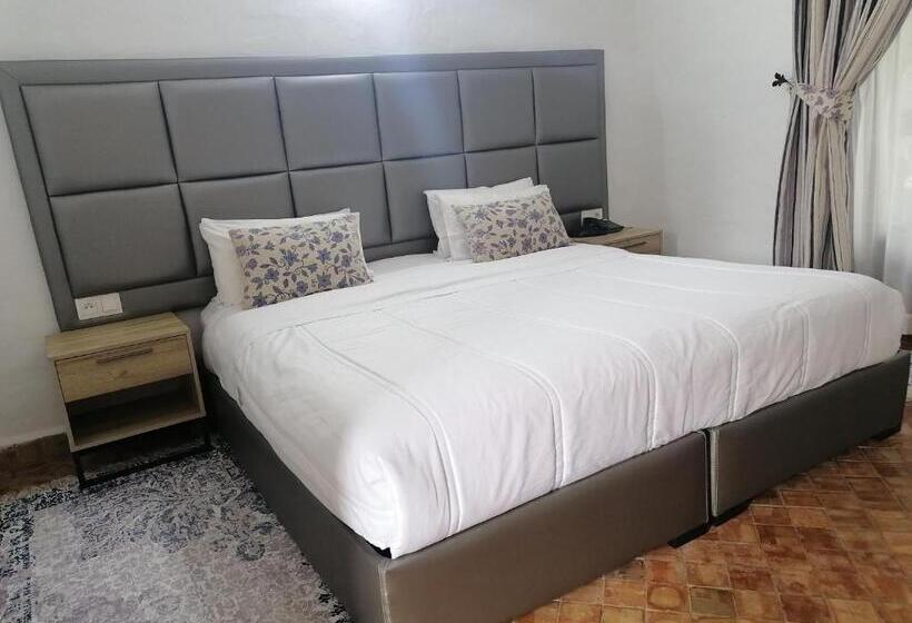 اتاق استاندارد, Hôtel Mandy