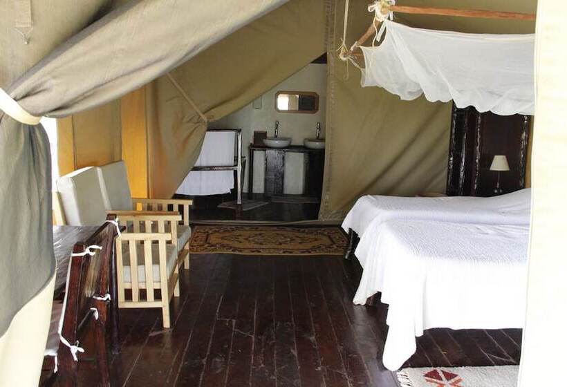 چادر با خدمات رفاهی استاندارد, Ngari Hill Guest House & Campsite