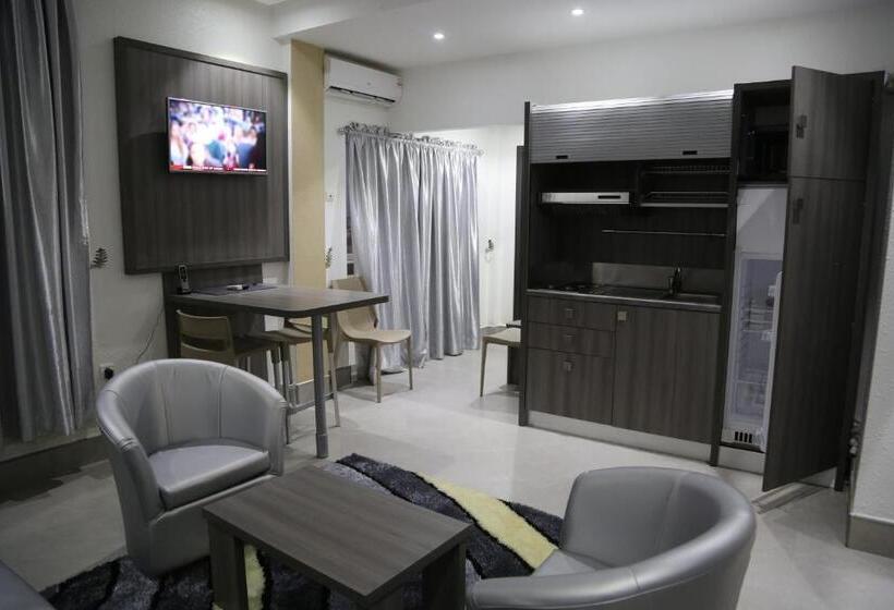 سوییت جونیور لوکس, Nouakchott