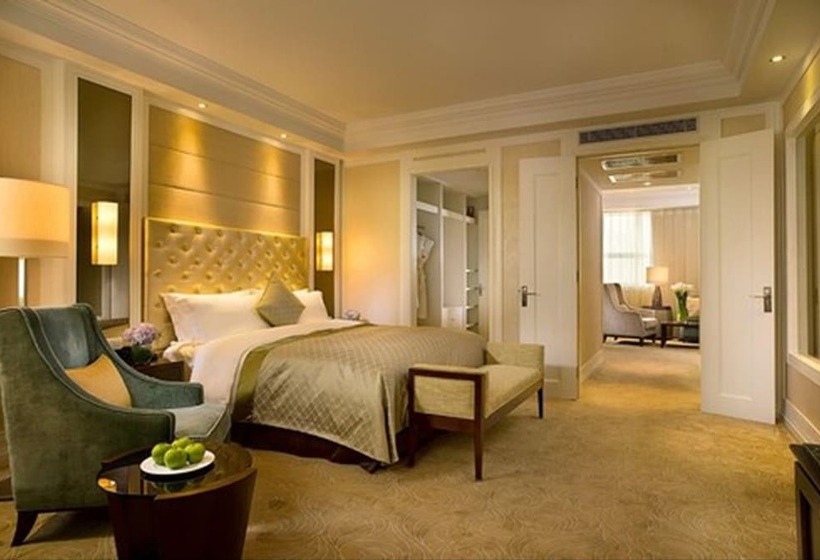 اتاق لوکس با تخت بزرگ, Wuhan Oriental Jianguo