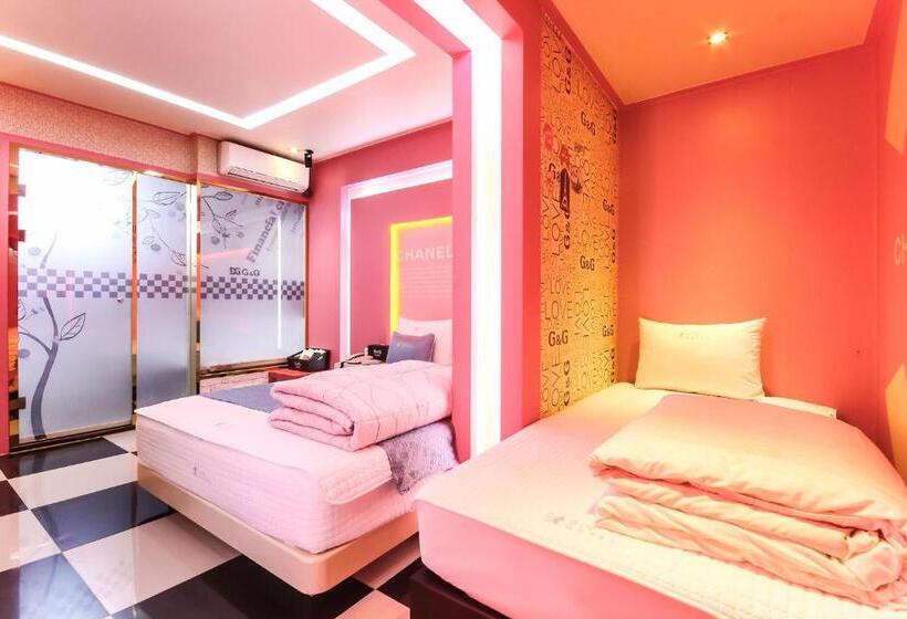 اتاق استاندارد, Jinju Gng Motel