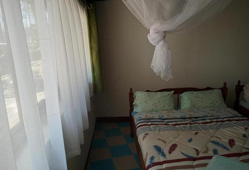 اتاق استاندارد چهار تخته, Triple Eden Resort   Naivasha