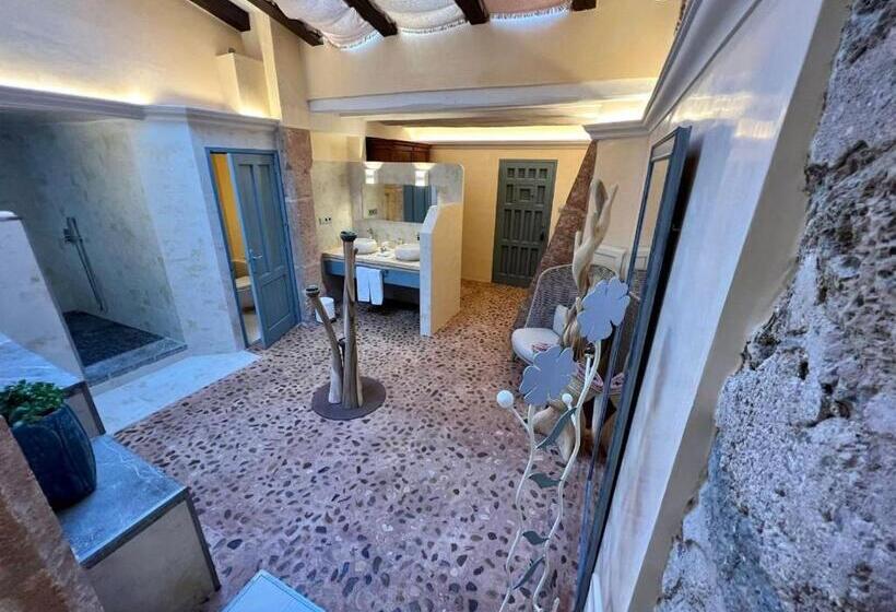 سوییت جونیور لوکس, Finca Ca N Ai  Adults Only