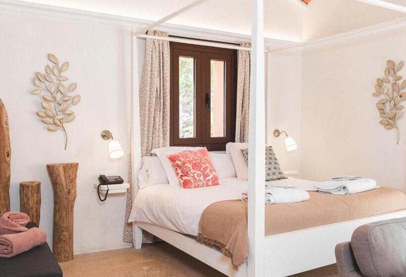 سوییت جونیور لوکس, Finca Ca N Ai  Adults Only