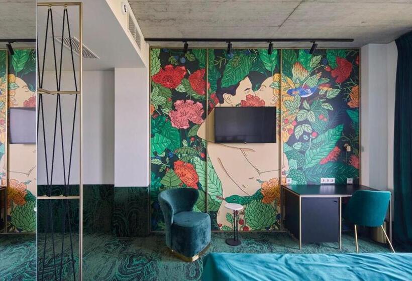اتاق سوپریور با بالکن, Vytautas Mineral Spa
